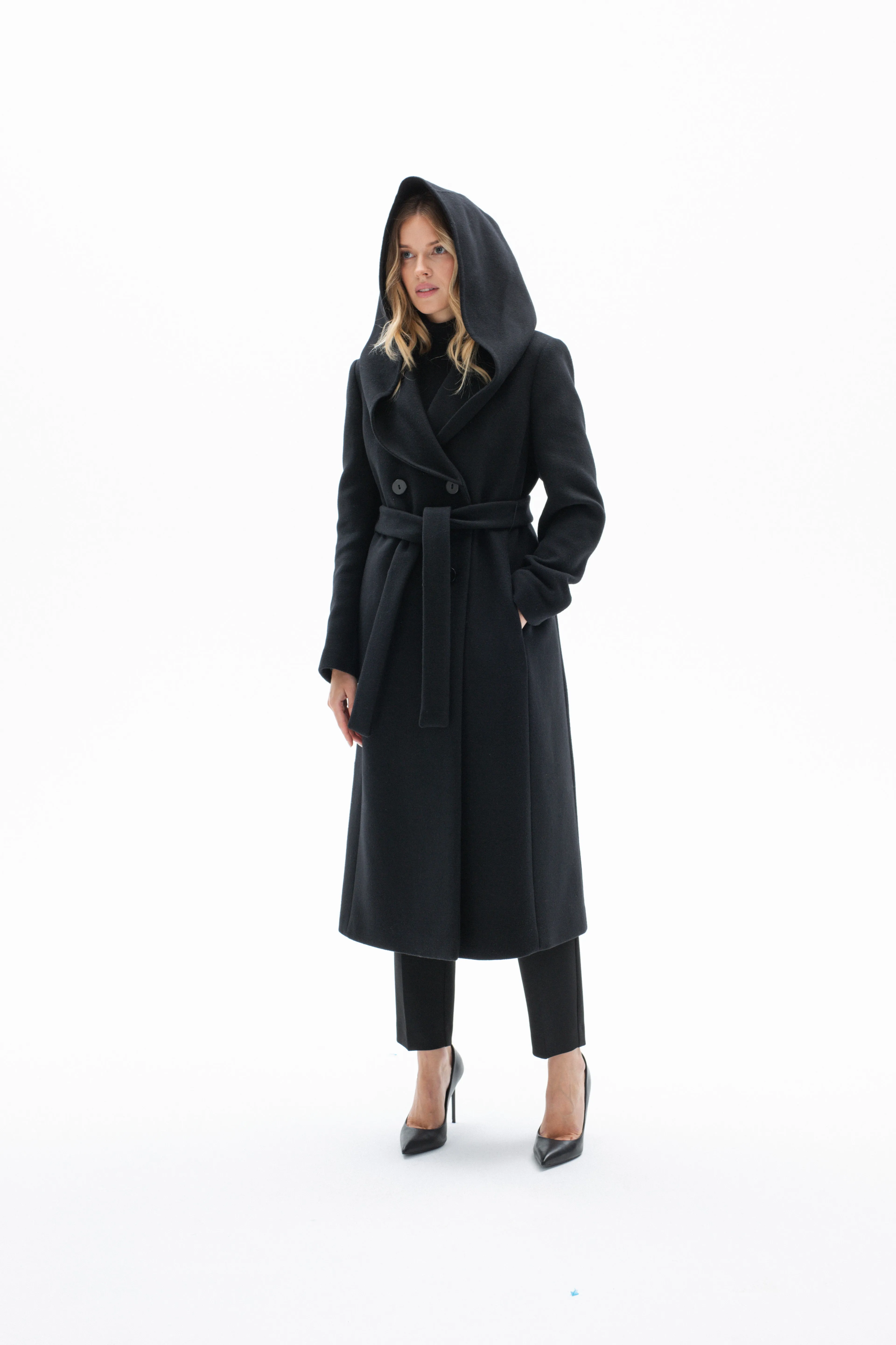 BLACK BELTED COAT WITH DOUBLE-FACED WOOL HOOD